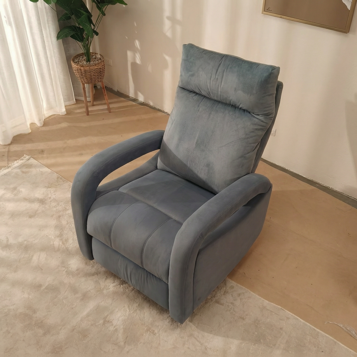 SoftArc Recliner