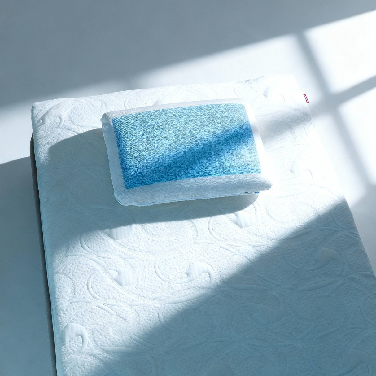 Memory Foam Flat Gel Pillow - Merossa